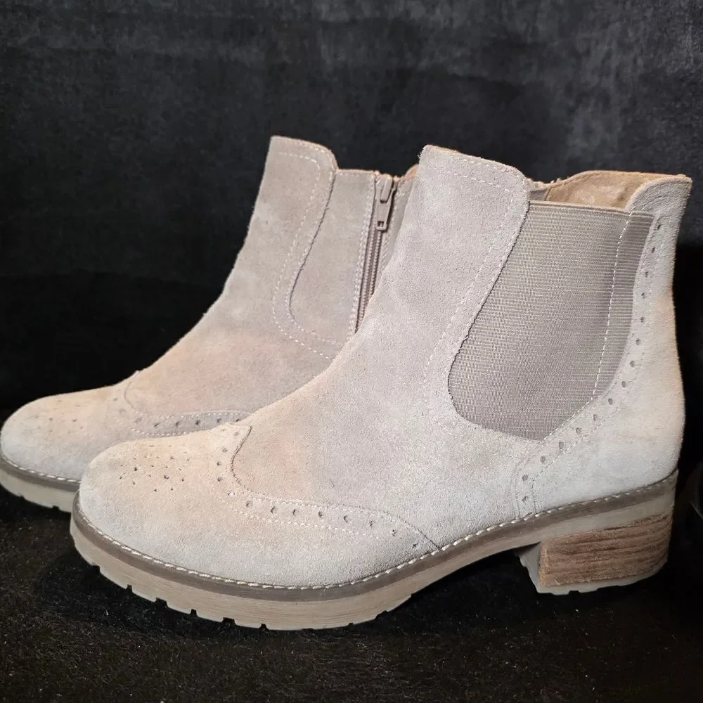 White Mountain Women's Suede Ankle Boots - Light Tan Size 10